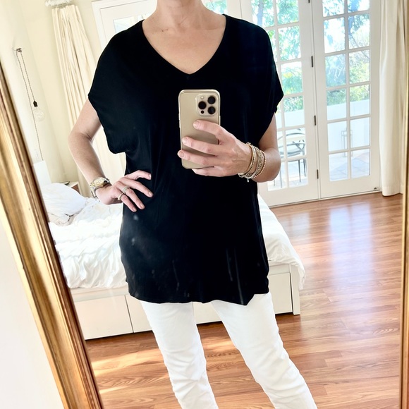 Boohoo Oversized V-neck T-Shirt — Black, M - Picture 3 of 9